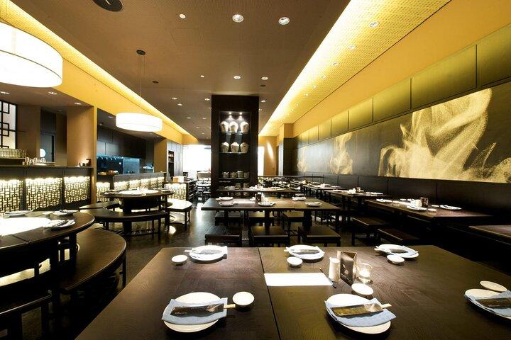 Experiencia gastronómica en Armani Hotel Burj Khalifa con traslados
