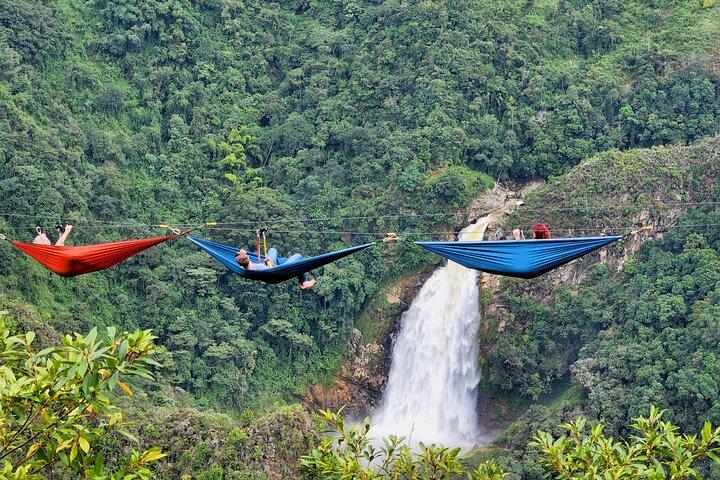 La cascata più potente di Medellin | Amache Sky, Zipline & More