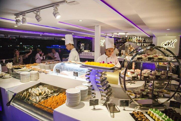 ICONSIAM からのバンコク メリディアン ディナー クルーズ