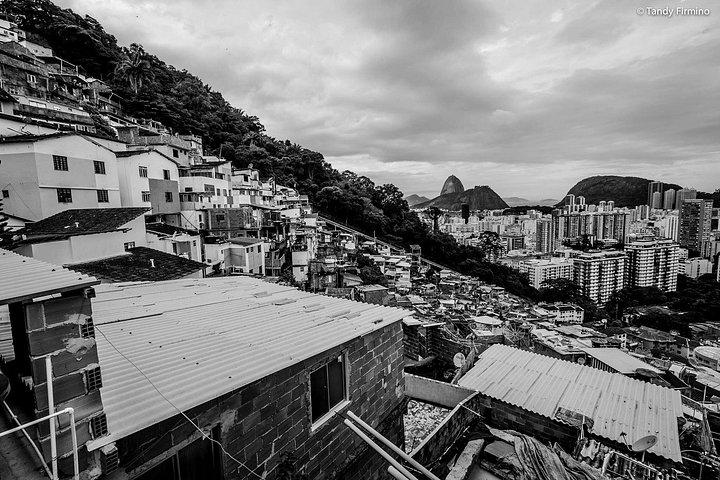 Favela Santa Marta Tour