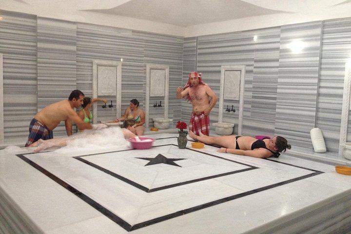 クシャダスの伝統的なトルコ風呂ハマム体験