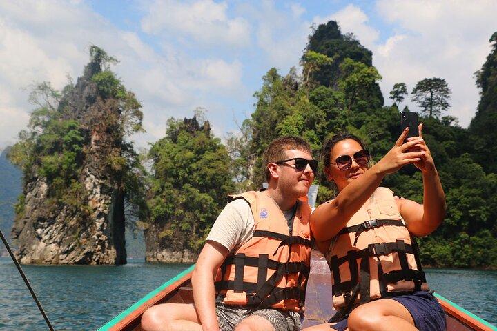 Fantastisk endagsutflykt vid Cheow Larn Lake från Khao Lak