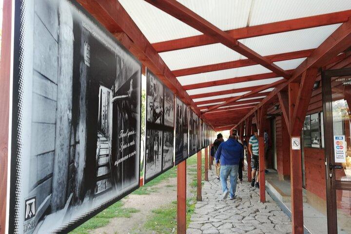Tour del tunnel della speranza - Sopravvivenza e resilienza