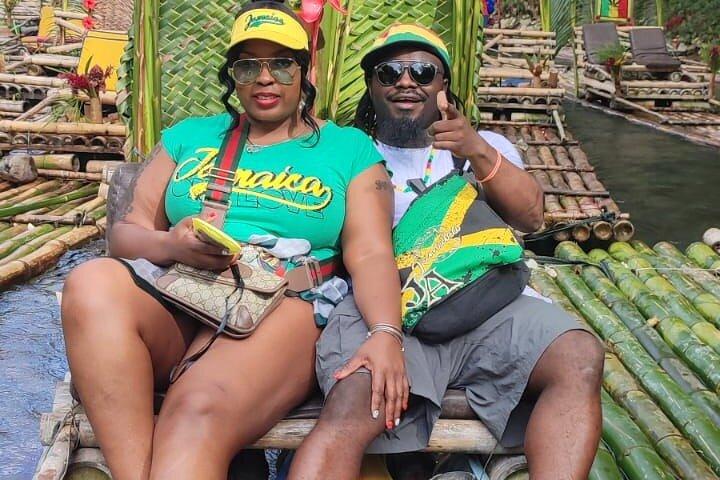 Lethe Bamboo Rafting com Massagem, Entrada e Transporte