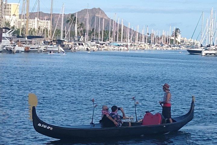 Aloha Gondola Cruise with Drinks & Pastries