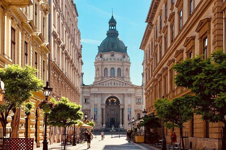 Classic Budapest Private Walking Tour