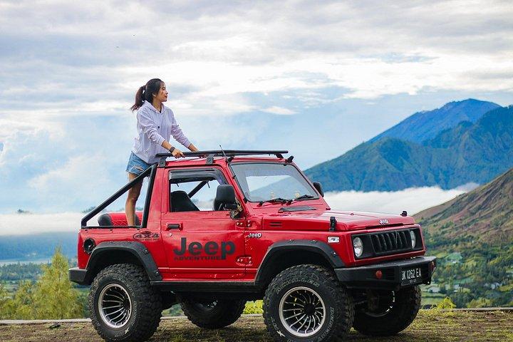 バトゥール山の日の出 4WD ジープ ツアー