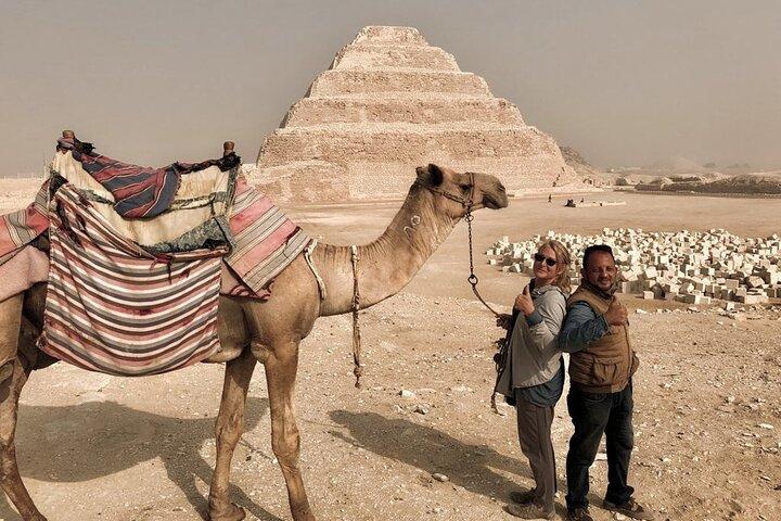 Visite privée d'une journée complète des pyramides de Gizeh, du Sphinx, de Memphis et de Sakkara