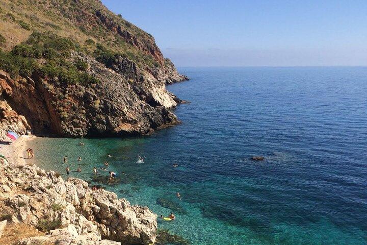 Tour privado de día completo a Scopello, Zingaro y Castellammare