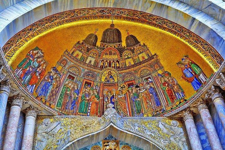 ヴェネツィアの聖マルコ大聖堂-ローマ帝国の遺産™