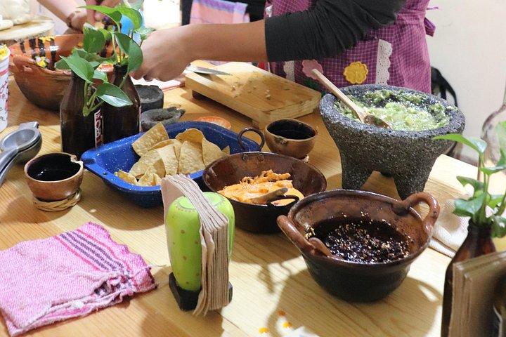 Learn to Cook Mexican Salsas