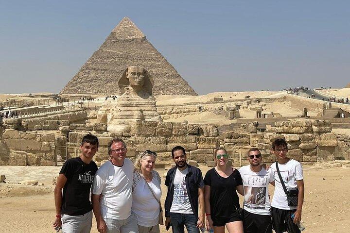 Piramidi di Giza Museo Egizio Felucca in barca a vela Camel Ride Private Full Day Trip