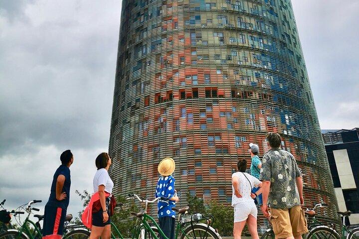 Cykel- och seglingstur i Barcelona