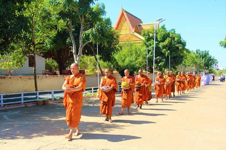 Oudong Mountain & Phnom Baset Private Tours fra Phnom Penh