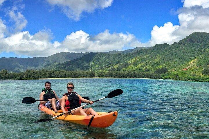 Excursão de caiaque autoguiada de caiaque no rio Rainforest