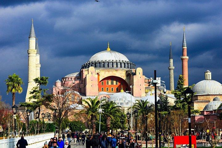 Istanbul Highlights Self guided scavenger hunt and Walking Tour