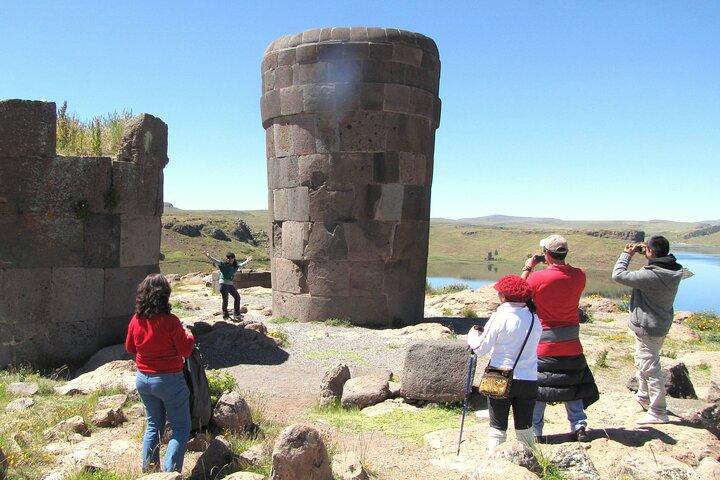 Tombe Sillustani in mountain bike
