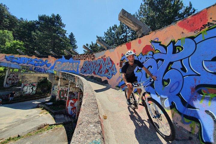 Tour in mountain bike Trebevic da Sarajevo - Pista da bob