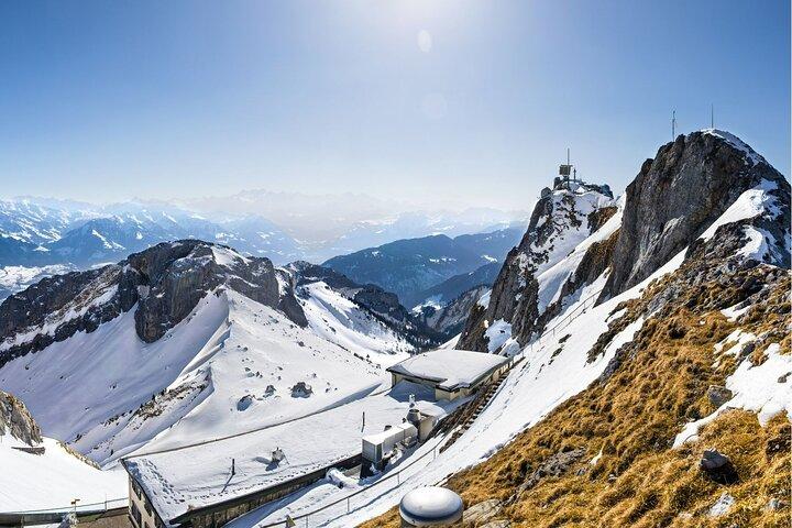 チューリッヒからピラトゥス山とルツェルンへのガイド付き日帰り旅行