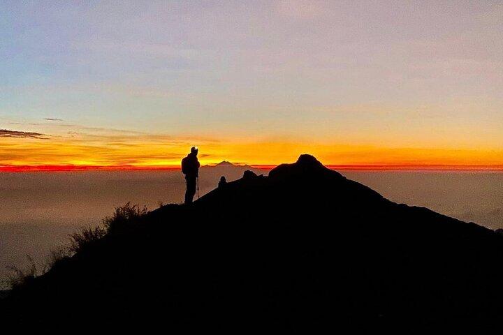Private Mount Agung Sunrise Summit Trek: Bali Volcano Adventure