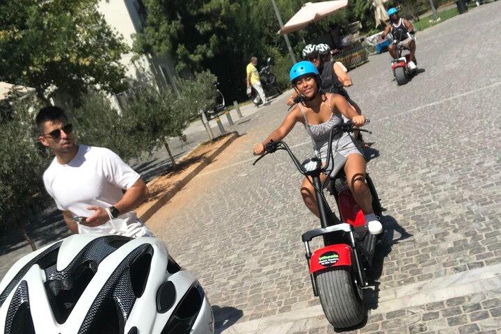 Athens Acropolis Officielle E-Scooter Guided Tour Fedt E-Bike