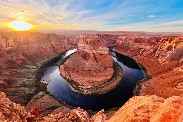 Grand Canyon, Antelope Canyon & Horseshoe Bend 2-Day Tour