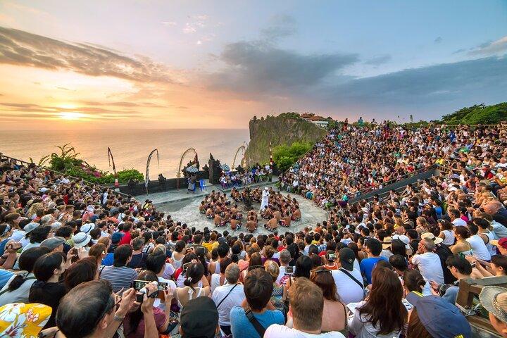 Private Tour Uluwatu Sunset Kecak Dance und Abendessen in Jimbaran