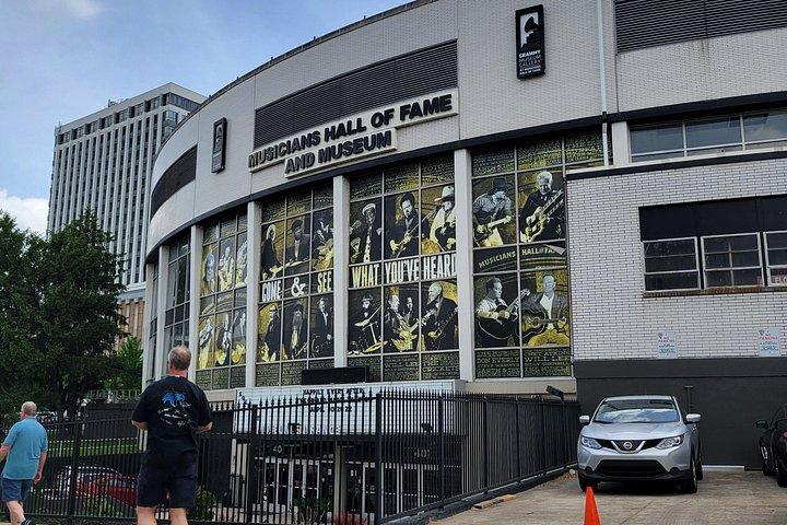 Nashville City/Music Row Mini Bus Experience