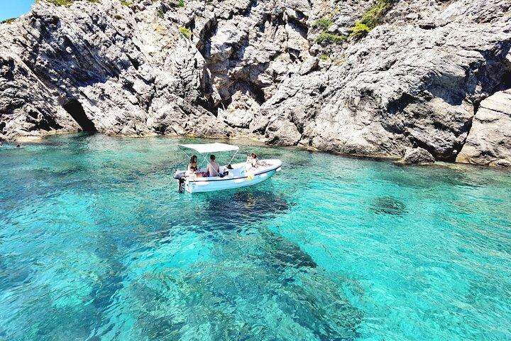 Dubrovnik självkörande båtuthyrning för upp till 6 personer