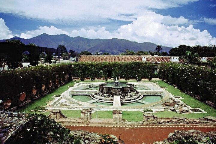Tour privato ad Antigua Guatemala dal porto di Quetzal