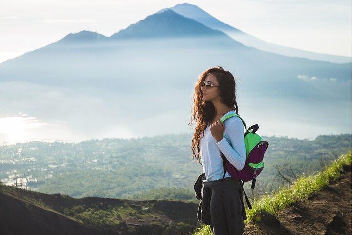 Bali: Guidet Mount Batur Sunrise Trekking og Natural Hot Spring Tour