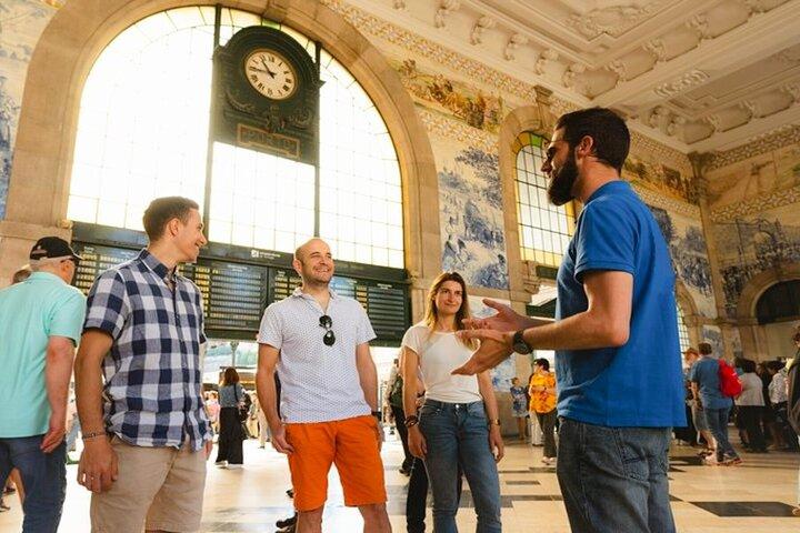 PRIVATE Porto walking tour with historian