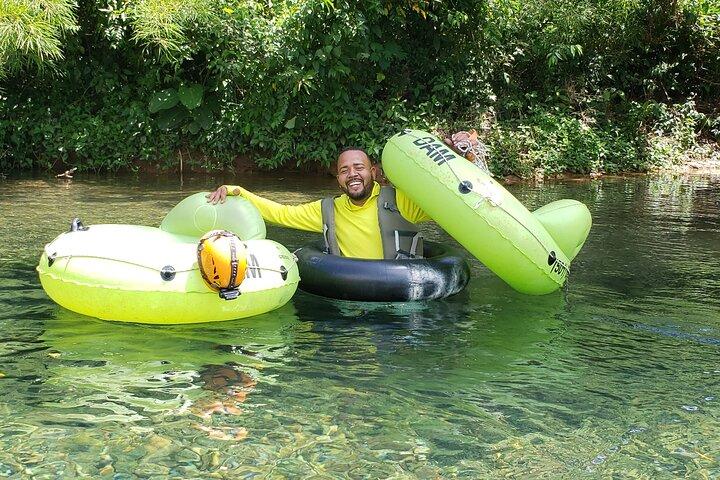 Cave Tubing & Zip Line med lunch