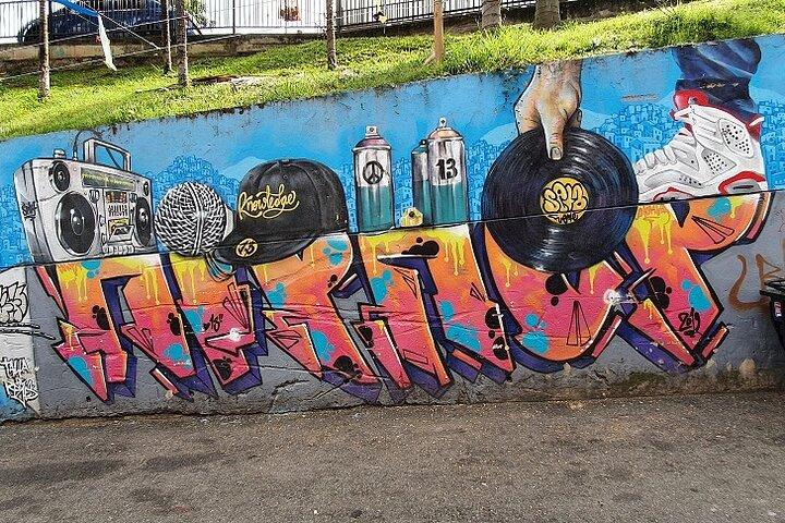 Inde i den rigtige Comuna 13 og Graffiti privat tur fra Medellin