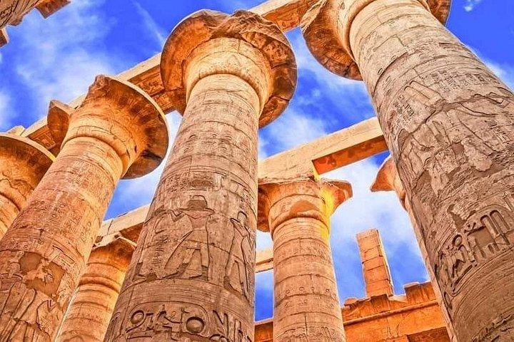 サファガ国際港からのルクソールハイライトへの2つの王室の日帰り旅行