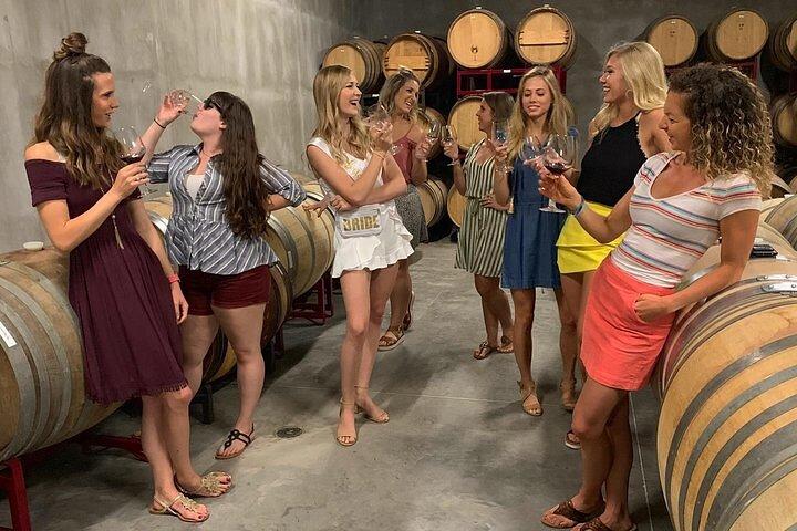 Waco Wine Tours: Uma experiência de degustação social divertida