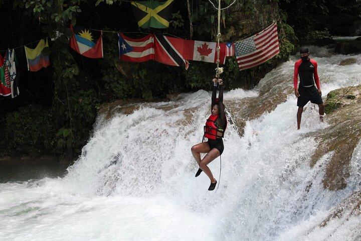 Blue Hole / Secret Falls Private Tour including Entry Fee