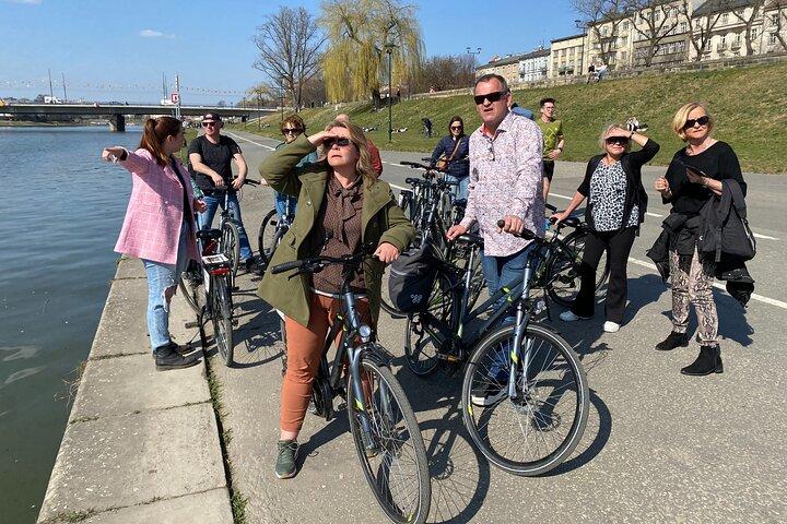 Tour privado en bicicleta en Cracovia
