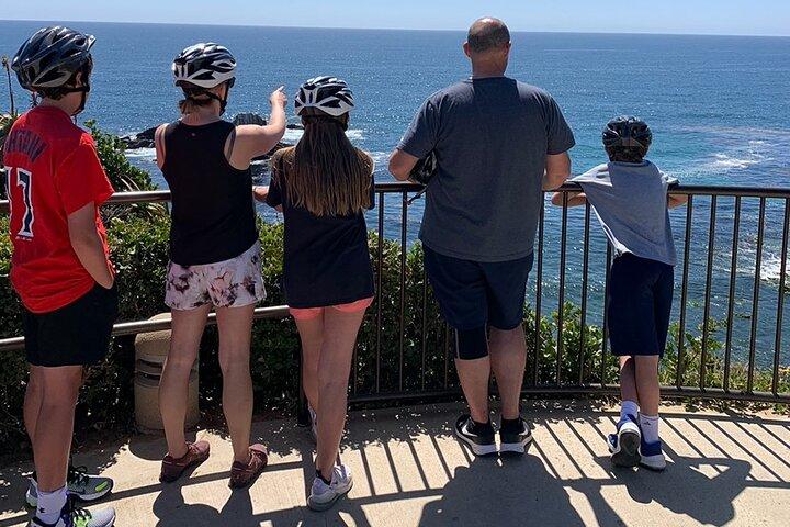 Explore las calles ocultas de Laguna Beach a través de un tour en bicicleta eléctrica