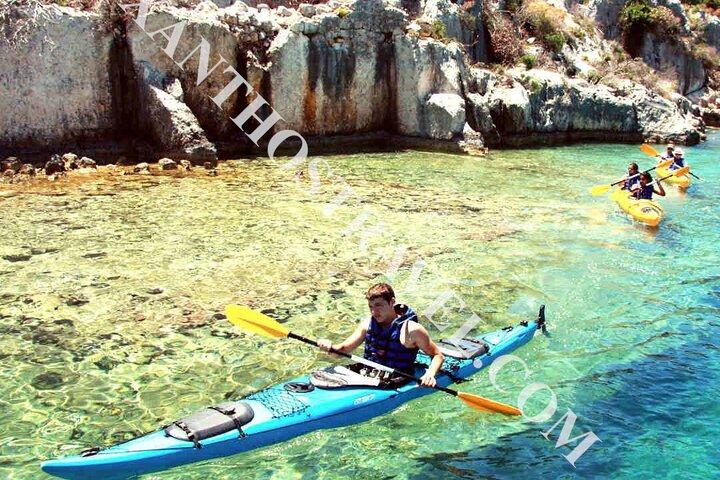 Kayak de mer sur la ville engloutie de Kekova