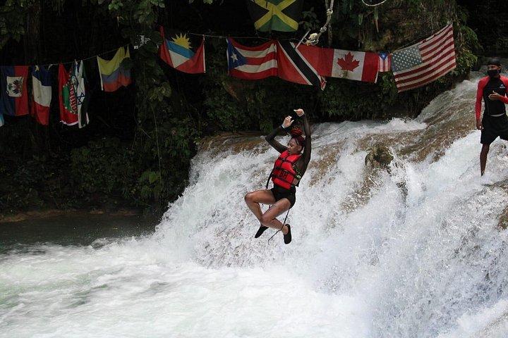 Blue Hole / Secret Falls Private Tour including Entry Fee