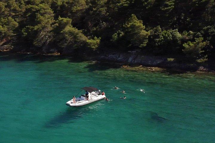 ザダルの海岸線を渡るプライベート サンセット ツアー