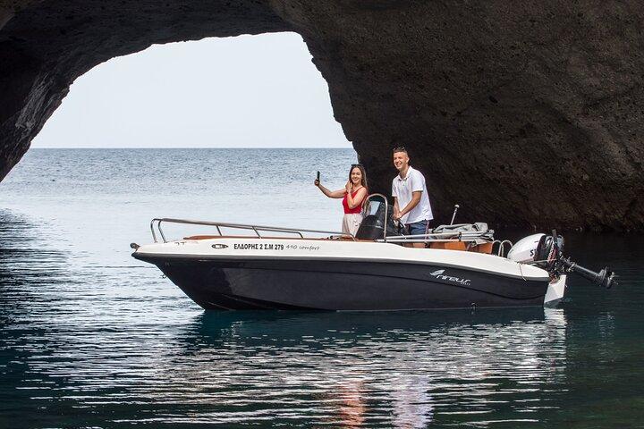 Alquiler privado de barcos ELDORIS en Milos Agia Kiriaki GRECIA