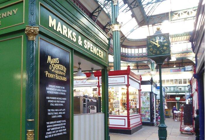 Chasse au trésor amusante et flexible autour de Leeds avec des indices cryptiques et des joyaux cachés