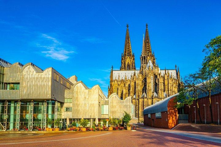 ケルン旧市街のユダヤ人街の歴史ウォーキング ツアー