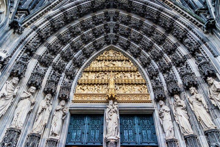 Cologne Old Town Highlights Private Guided Walking Tour
