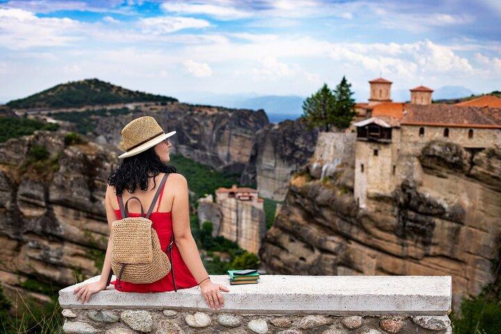 Athen : Meteora-Kloster-Tour, Höhlen, Stopps am Strand und Mittagessen