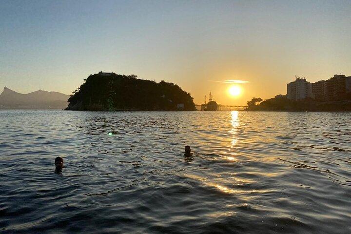 Rio de Janeiro: Speedbådstur med solnedgang og øl!