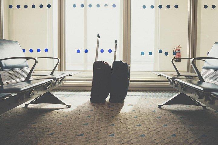 CDG空港からディズニーランド・パリへのプライベート送迎1〜3パッセン