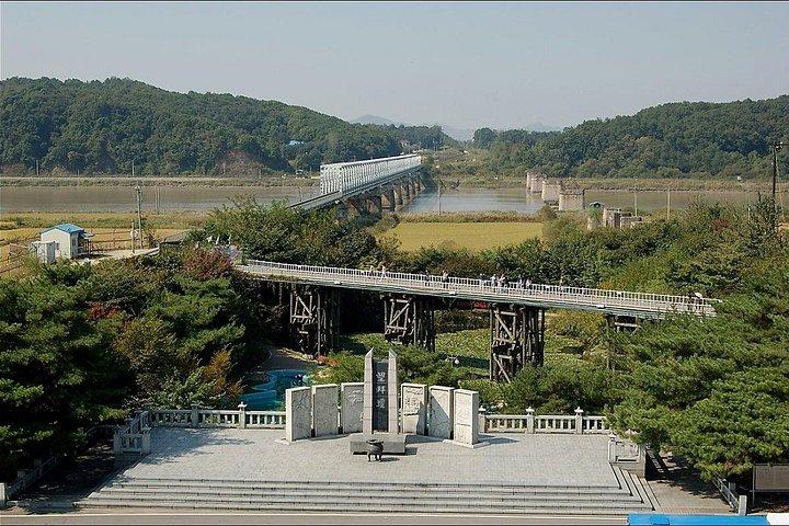 4時間の乗り継ぎツアーで北朝鮮を垣間見る
